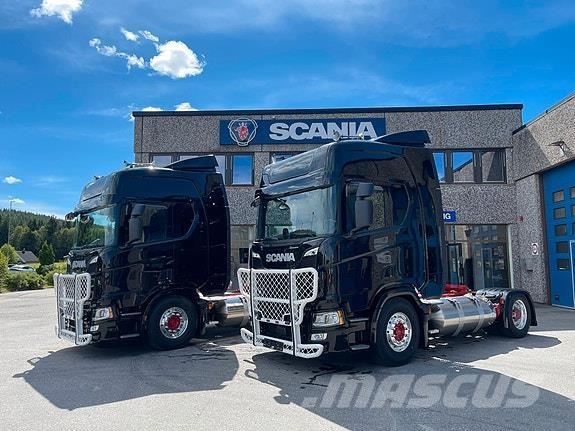 Scania R460A4X2LB 牵引车