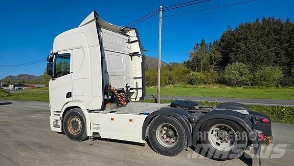 Scania R580A6x2NB 牵引车