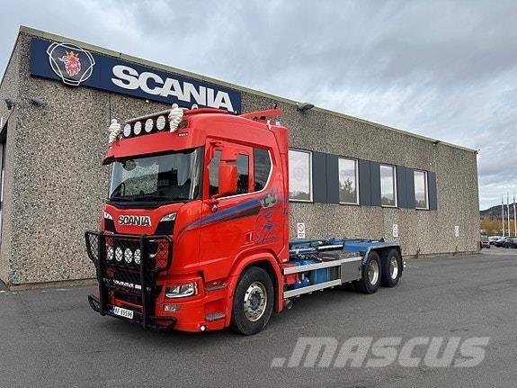 Scania R650B6x4NB 可拆卸式卡车