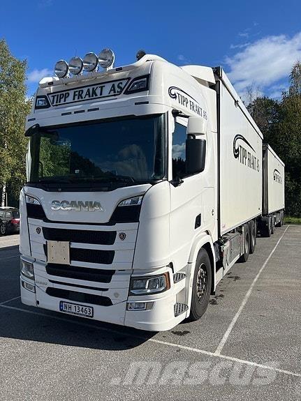 Scania R660 厢式货车