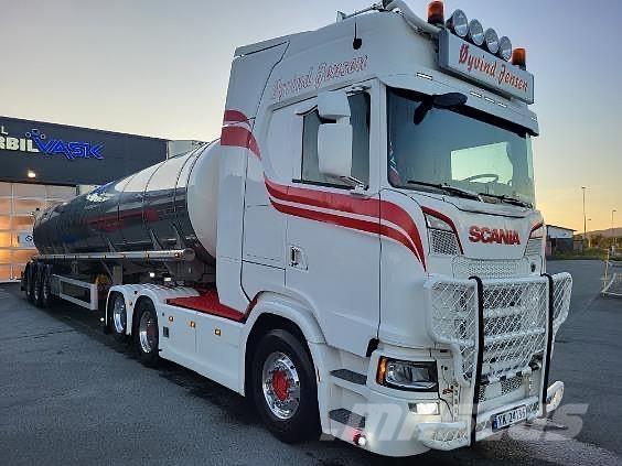 Scania S650A6X2NB 牵引车