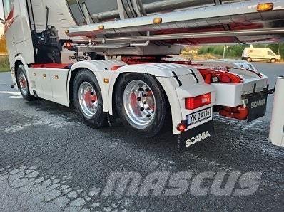 Scania S650A6X2NB 牵引车