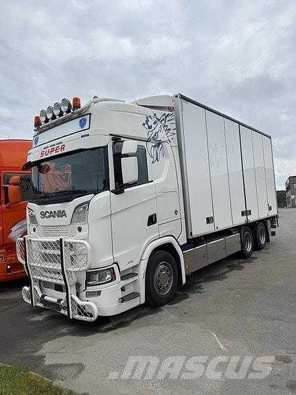 Scania S650B6X2NB 厢式货车