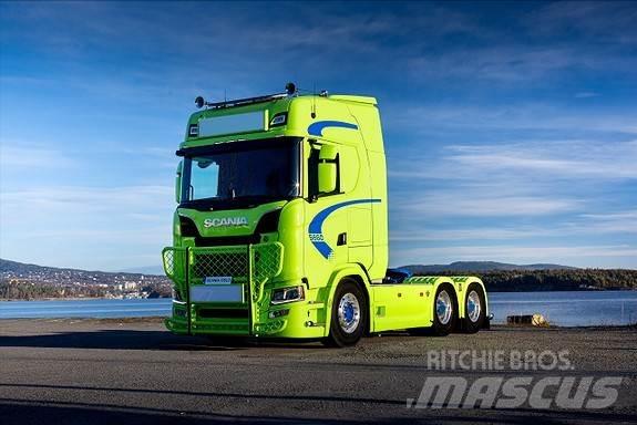 Scania S660A6x4NB 牵引车