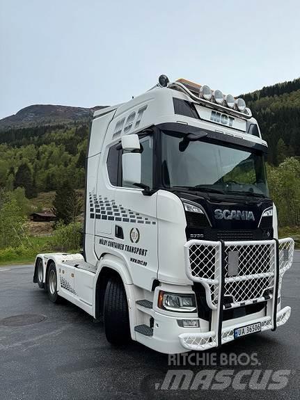 Scania S730 6x2 牵引车
