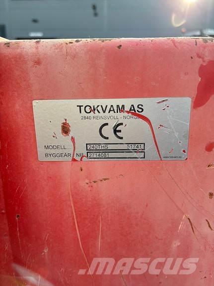 Tokvam 240 THS 扬雪机