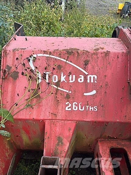 Tokvam 260 THS 扬雪机