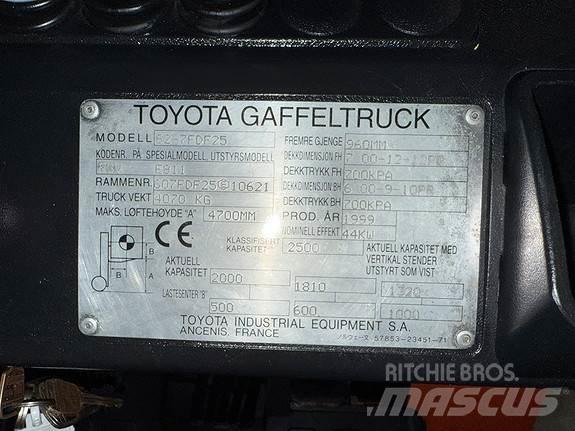 Toyota 62-FDF25 柴油叉车