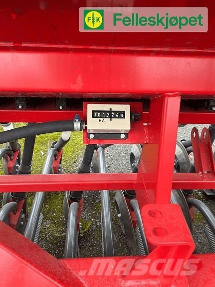 Tume CK3000 矿物肥料撒播机