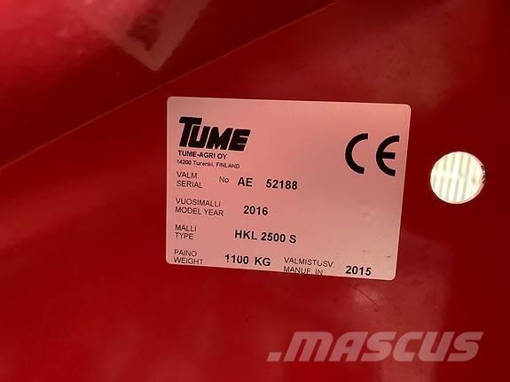 Tume HKL 2500 S 撒肥机