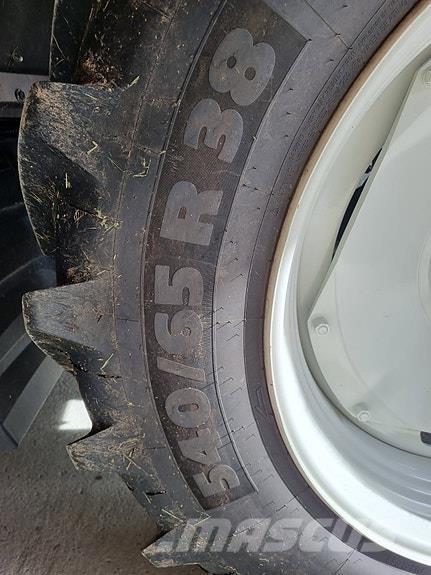 Valtra  拖拉机/农用车