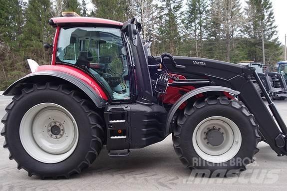 Valtra 235 Direct 拖拉机/农用车