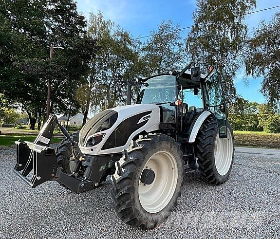 Valtra A114 拖拉机/农用车