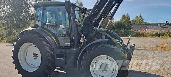Valtra G135V 拖拉机/农用车