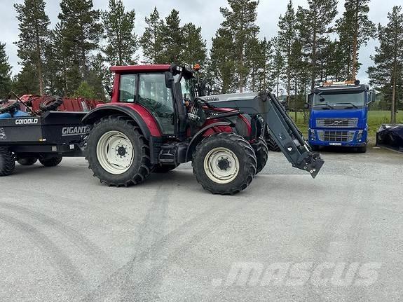 Valtra N122 拖拉机/农用车