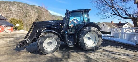 Valtra N135 拖拉机/农用车