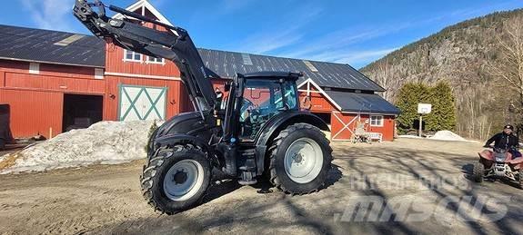 Valtra N135 拖拉机/农用车