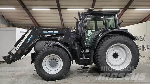 Valtra T182 拖拉机/农用车