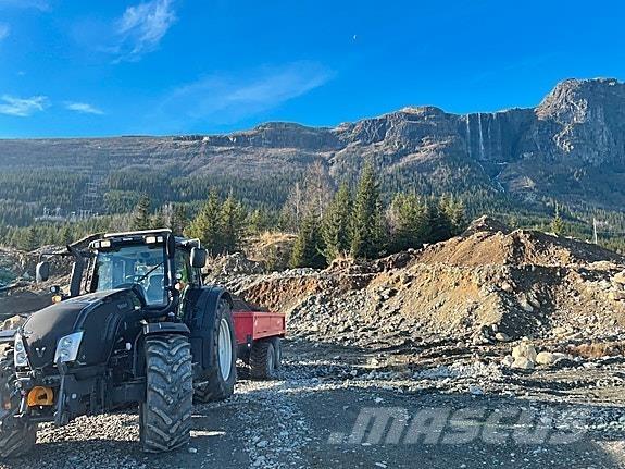 Valtra T203 拖拉机/农用车
