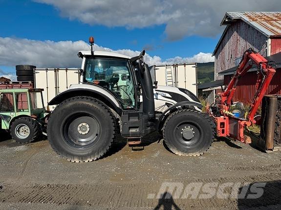 Valtra T214 Versu 拖拉机/农用车