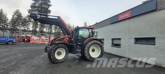 Valtra T234 拖拉机/农用车