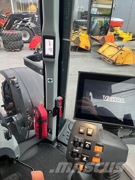 Valtra T234D 拖拉机/农用车
