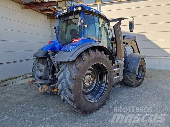 Valtra T235 拖拉机/农用车