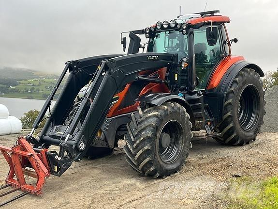 Valtra T235D 拖拉机/农用车