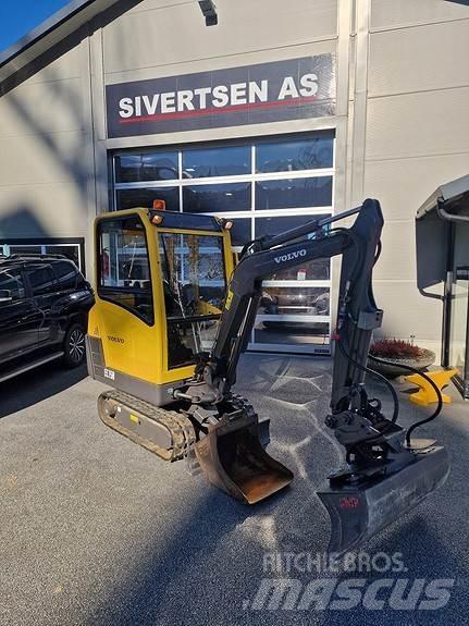 Volvo EC15B 小型挖掘机