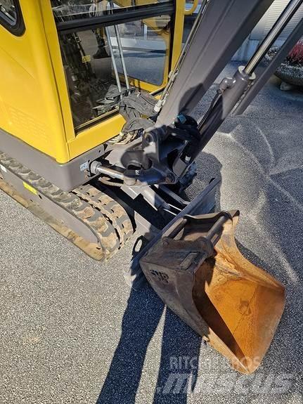 Volvo EC15B 小型挖掘机