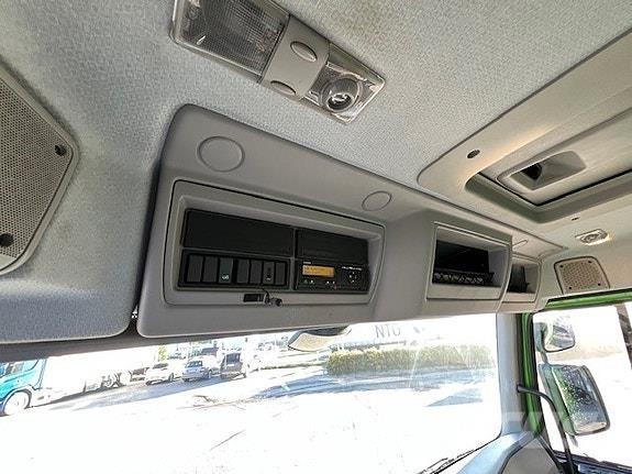 Volvo FE 320 -6x2 其他货车