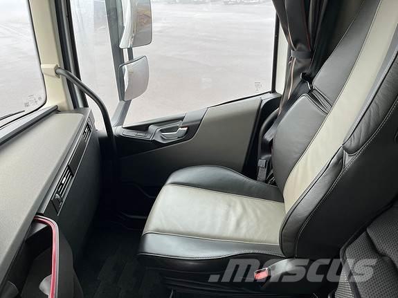 Volvo FH540 6x4 自卸式货车