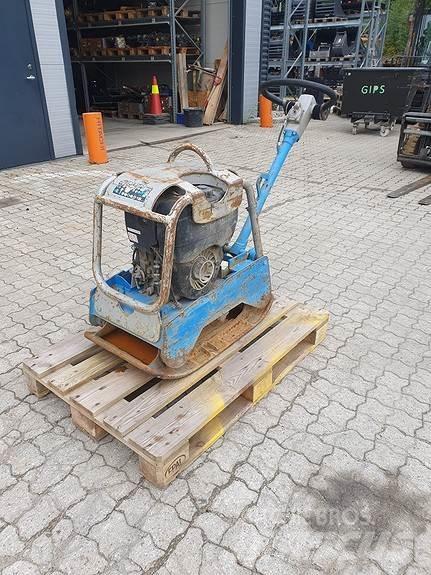 Weber CR 4 E 沥青摊铺机