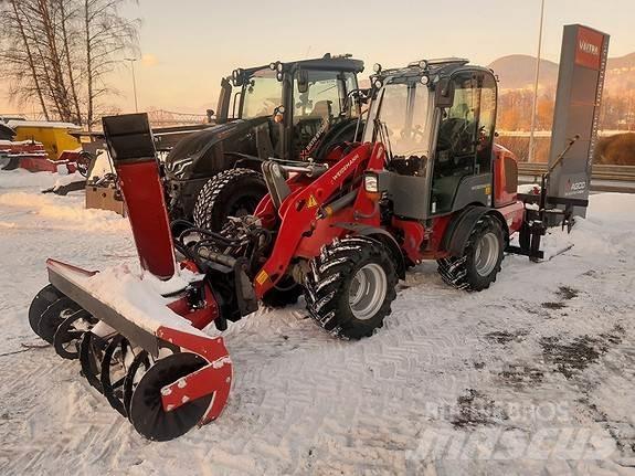 Weidemann 1880 滑移装载机