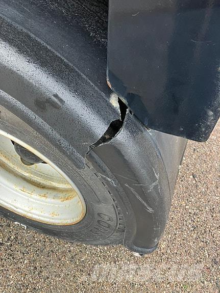   其他清扫车和扫雪车