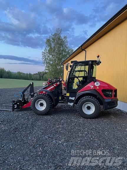 Yanmar V7 轮式装载机