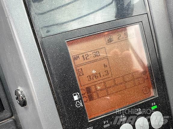 Yanmar Vio80 中型挖掘机