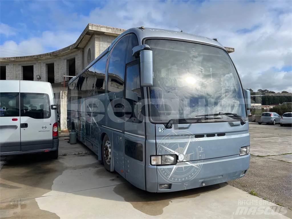 Iveco 380 长途公共汽车