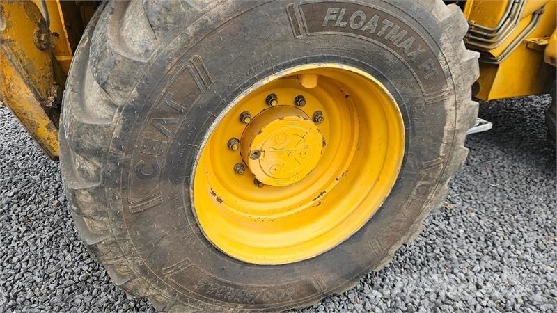Hydrema 906D 反铲装载机