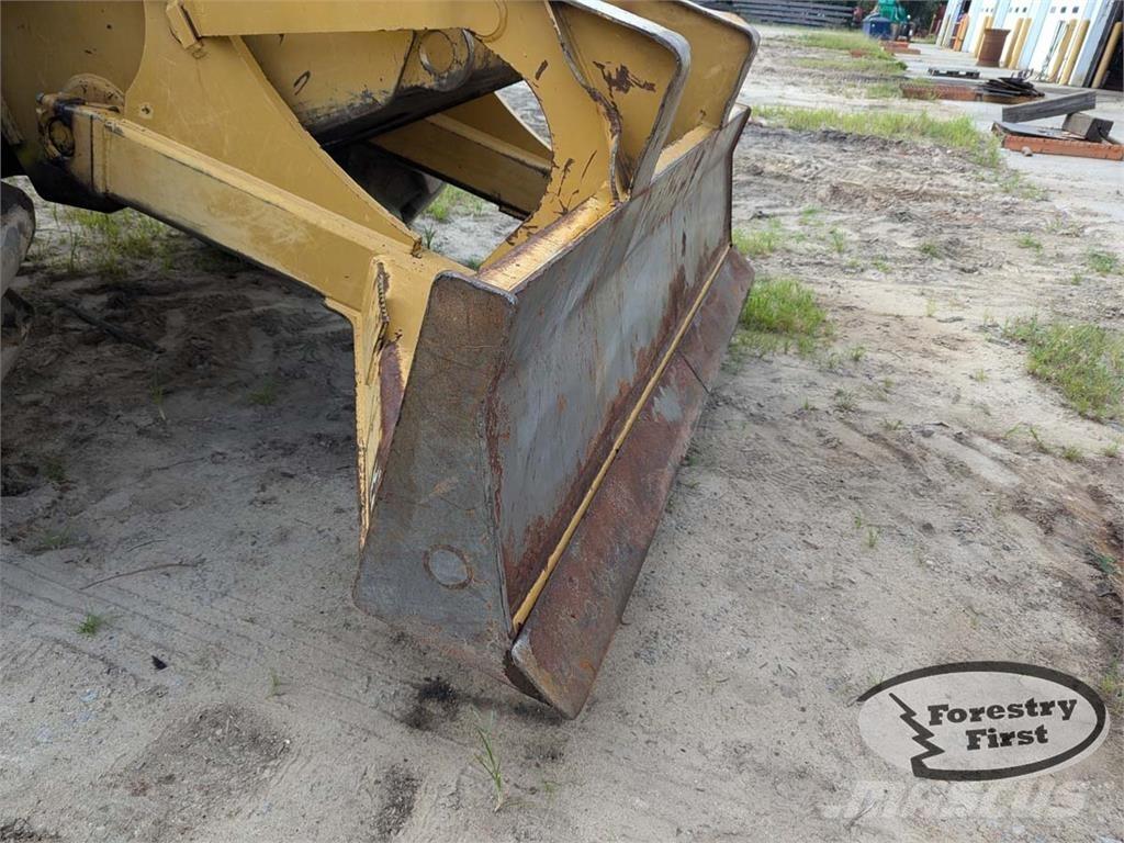 CAT 525C 粉碎机