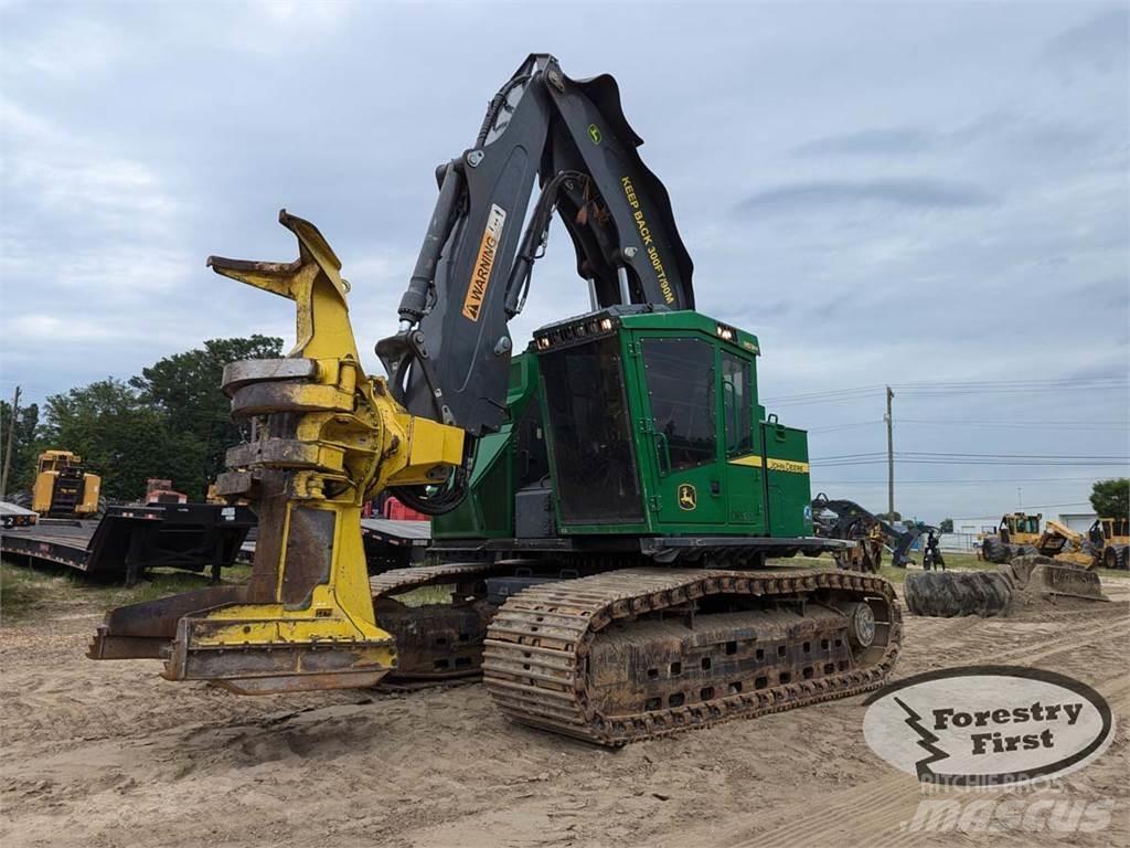 John Deere 853M 伐木机