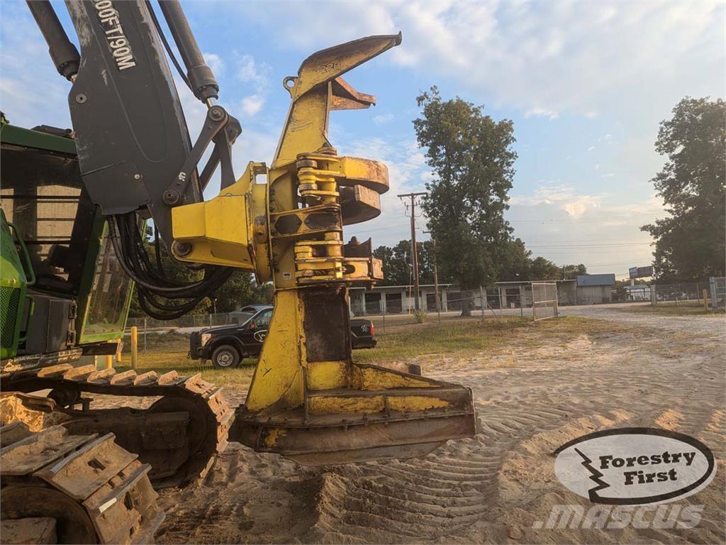 John Deere 853M 伐木机