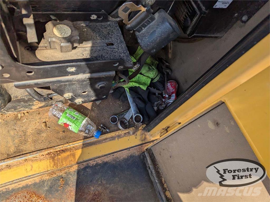 Tigercat 234 筑床机