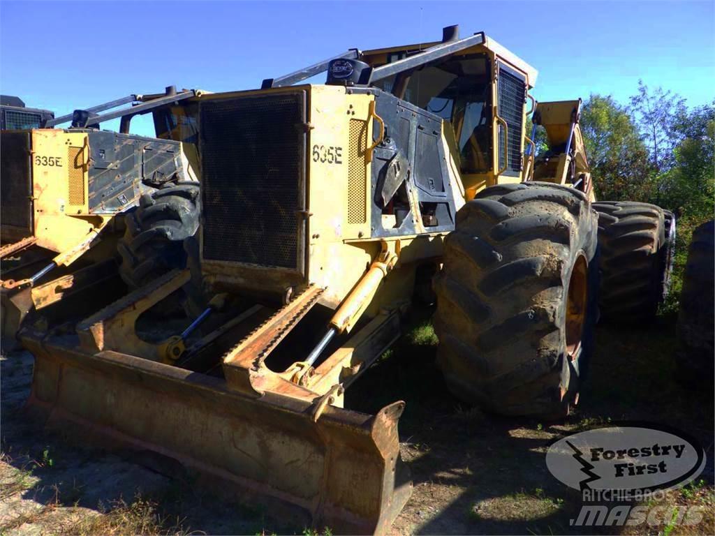 Tigercat 635E 粉碎机