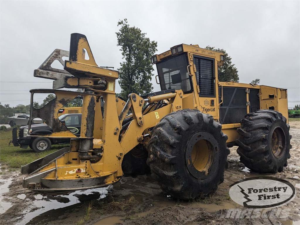 Tigercat 724G 伐木机