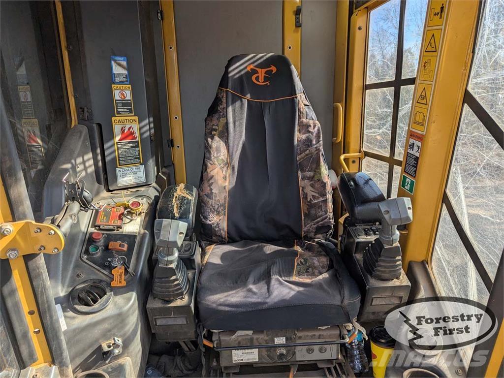 Tigercat 822D 伐木机