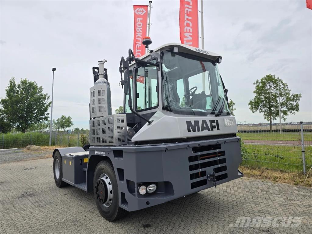 Mafi R336 4x4 码头牵引车