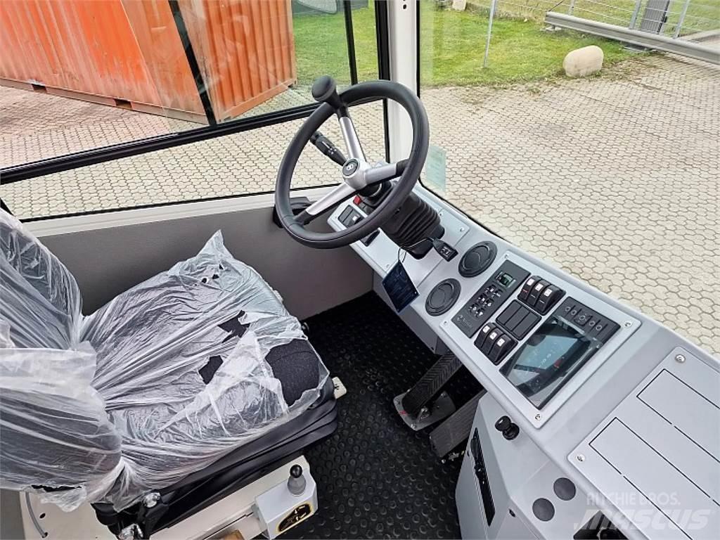 Mafi T230 码头牵引车