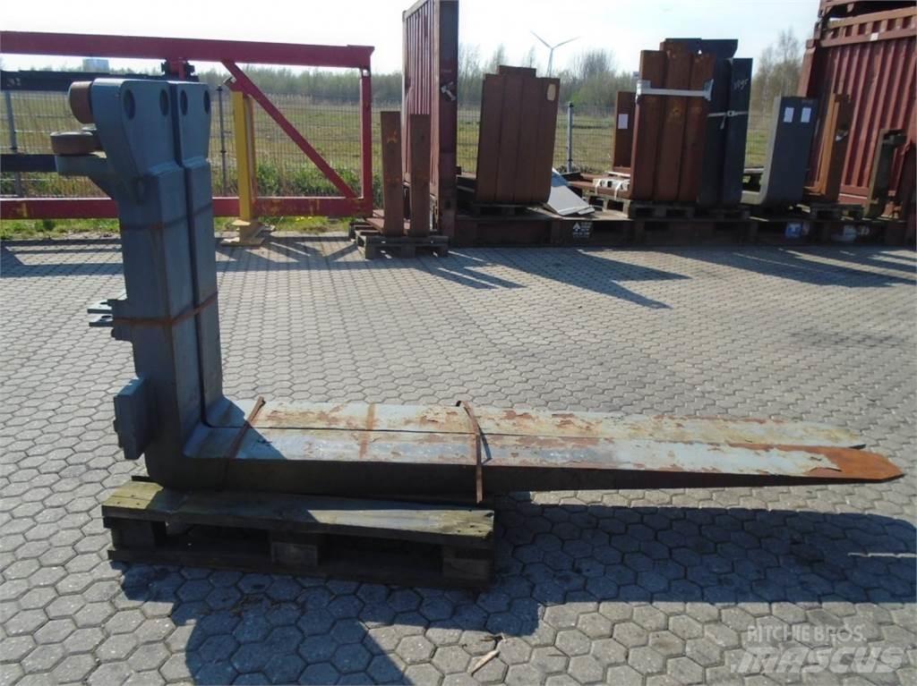 Terberg YT220 码头牵引车