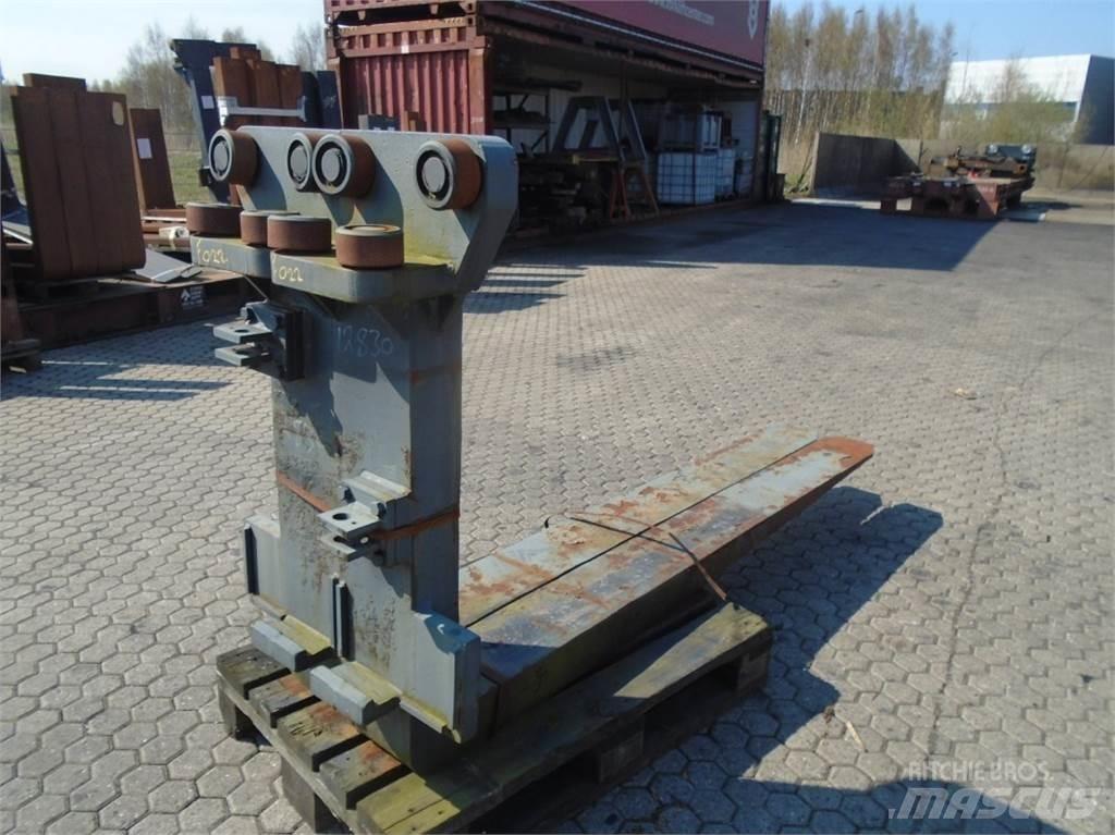 Terberg YT220 码头牵引车